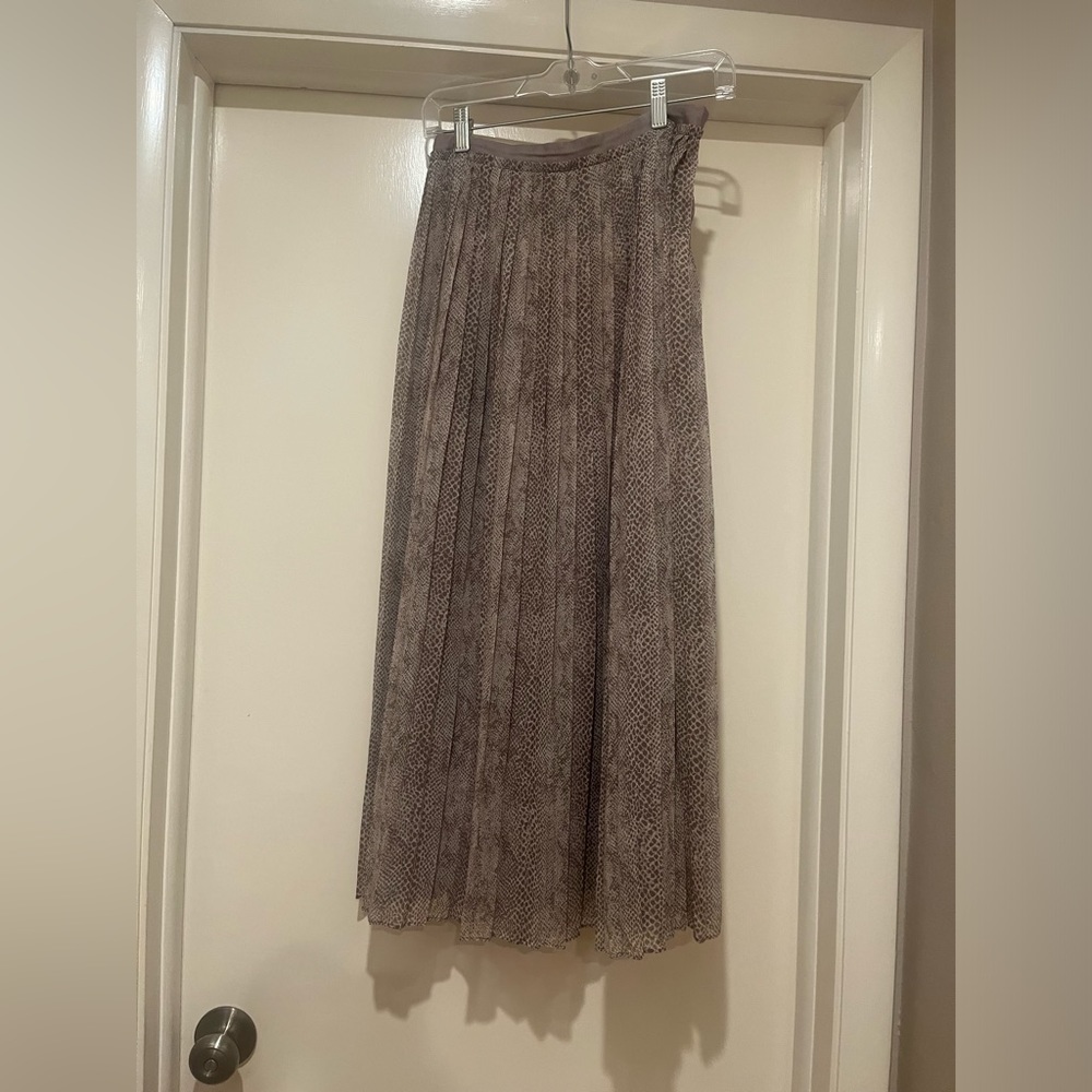 Flowy Pleated Lavender Snakeskin Maxi Skirt